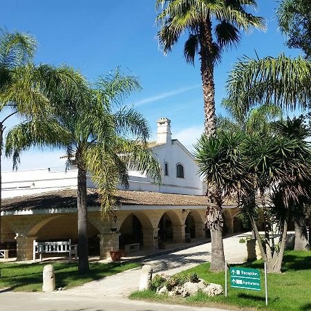 Agriturismo Torrevecchia San Pancrazio Salentino Eksteriør bilde