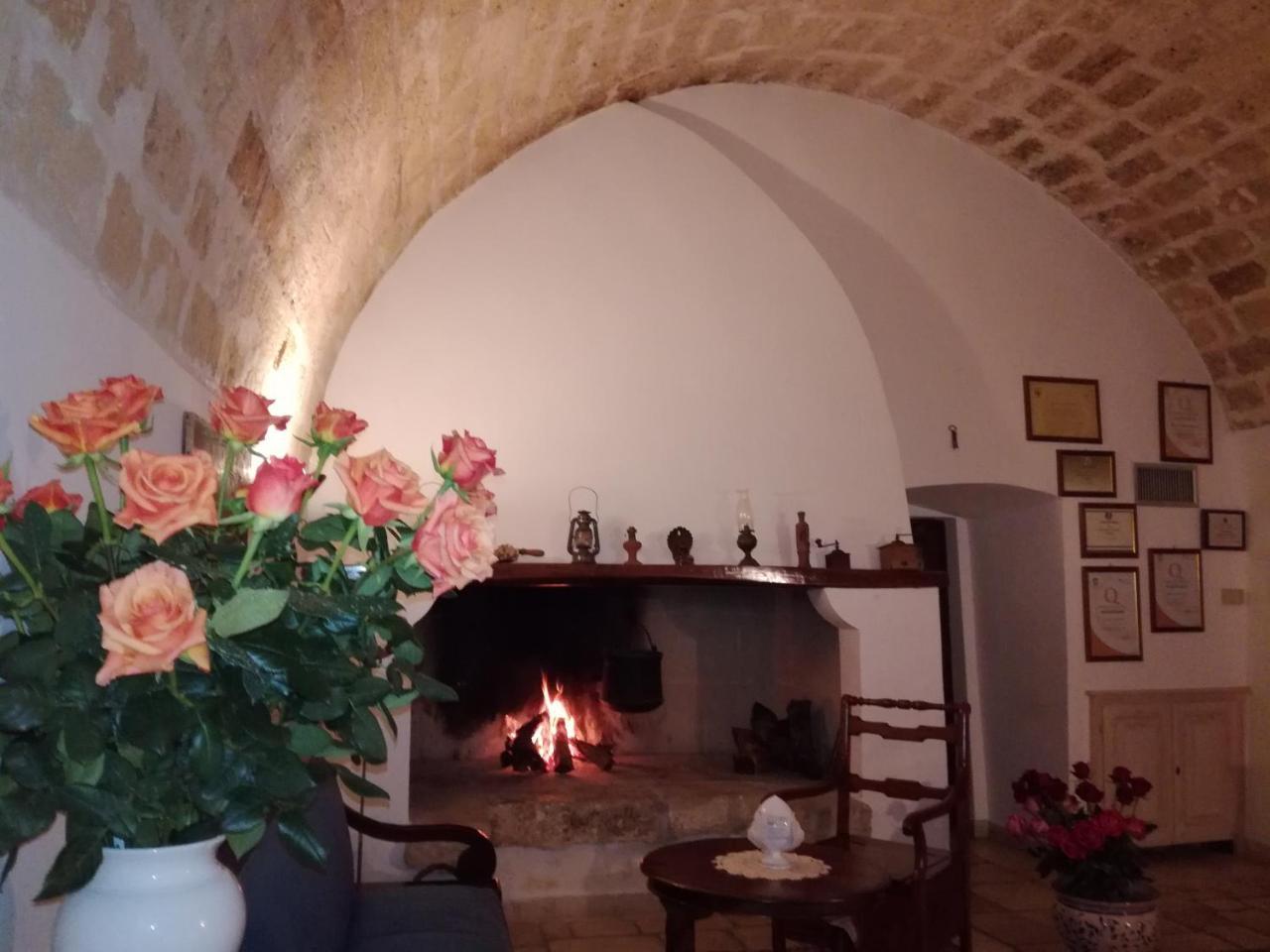 Agriturismo Torrevecchia San Pancrazio Salentino Eksteriør bilde